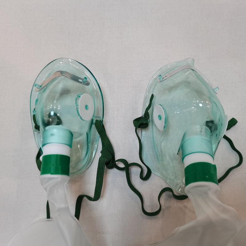 Medical Grade PVC Portable Oxygen Mask For Adult And Child With Elastic Strap